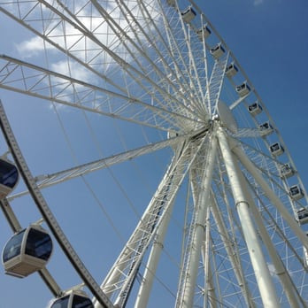 The Island - At the center of the island - Amusement Parks Near Me - Pigeon Forge, Tennessee
