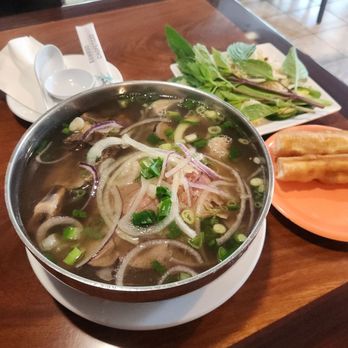 Pho Saigon - Pho "Lost in Saigon" bowl. - Vietnamese Near Me - Honolulu, Hawaii