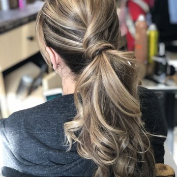 Selena Styles - Wedding - Hair Stylists Near Me - Chicago, Illinois Selena Styles - Wedding - Hair Stylists Near Me - Chicago, Illinois