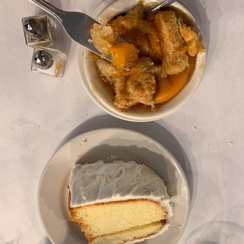 Pearl's Place - Assorted Flavors Pound Cake, Peach Cobbler - Breakfast & Brunch Near Me - Chicago, Illinois Pearl's Place - Assorted Flavors Pound Cake, Peach Cobbler - Breakfast & Brunch Near Me - Chicago, Illinois