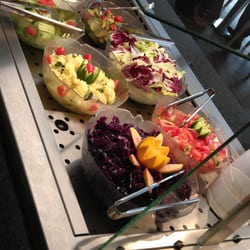 Möbelcentrale - Salatbuffet täglich von 11.00 bis 15.00 Uhr