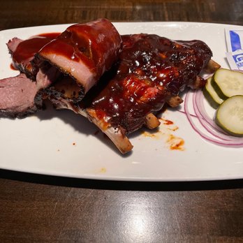 Juniper Grill - Murrysville - Smokehouse Classics - New American Near Me - Murrysville, Pennsylvania Juniper Grill - Murrysville - Smokehouse Classics - New American Near Me - Murrysville, Pennsylvania