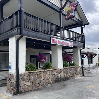 The Ice Cream Stop - Store front - Ice Cream & Frozen Yogurt Near Me - Abingdon, Virginia