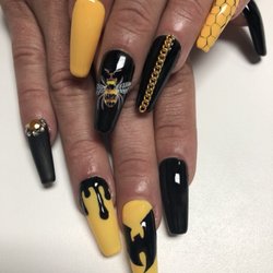 Saints N Scissors - Gel extensions with gel nail art