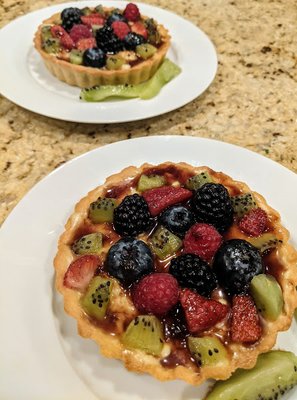 Valentines Paleo Dinner - Valentines Dinner for 2 paleo gals. Valentines Paleo Dinner - Valentines Dinner for 2 paleo gals.
