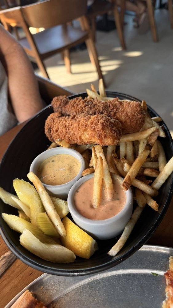 Nomad Eatery