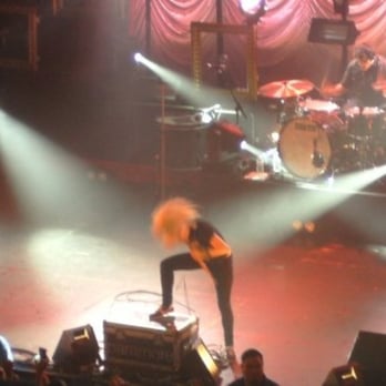 The Warfield - Paramore - Music Venues Near Me - San Francisco, California The Warfield - Paramore - Music Venues Near Me - San Francisco, California