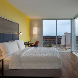 Tru by Hilton Ankeny - Guest room