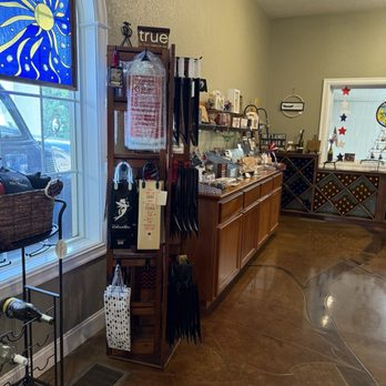 DelMonaco Winery - Venues & Event Spaces Near Me - Baxter, Tennessee DelMonaco Winery - Venues & Event Spaces Near Me - Baxter, Tennessee