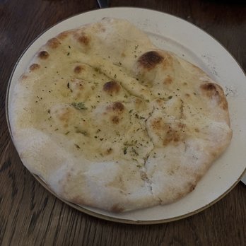 Tavolino - Garlic and oregano pizette - Italian Near Me - London, XGL Tavolino - Garlic and oregano pizette - Italian Near Me - London, XGL
