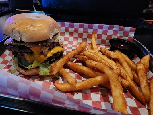 Sweet Home Bar & Grill by null