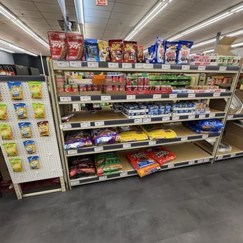 Save A Lot - Pet foods - Grocery Near Me - Chicago, Illinois Save A Lot - Pet foods - Grocery Near Me - Chicago, Illinois