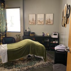 Sonoran Moon Massage - Massage room