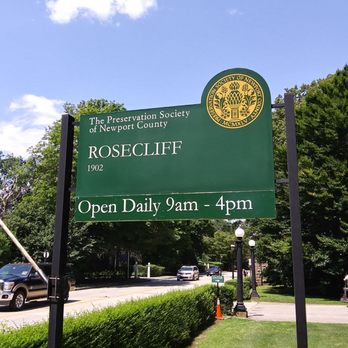 Rosecliff Mansion - Museums Near Me - Newport, Rhode Island