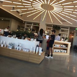 Edda Coffee Roasters - Front counter
