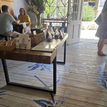 Chokolà - Interior seating and queuing area - Chocolatiers & Shops Near Me - Taos, New Mexico
