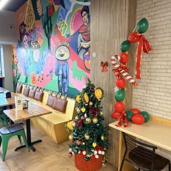 Tres Dos Tres - Seating and holiday cheer - Mexican Near Me - Los Angeles, California Tres Dos Tres - Seating and holiday cheer - Mexican Near Me - Los Angeles, California