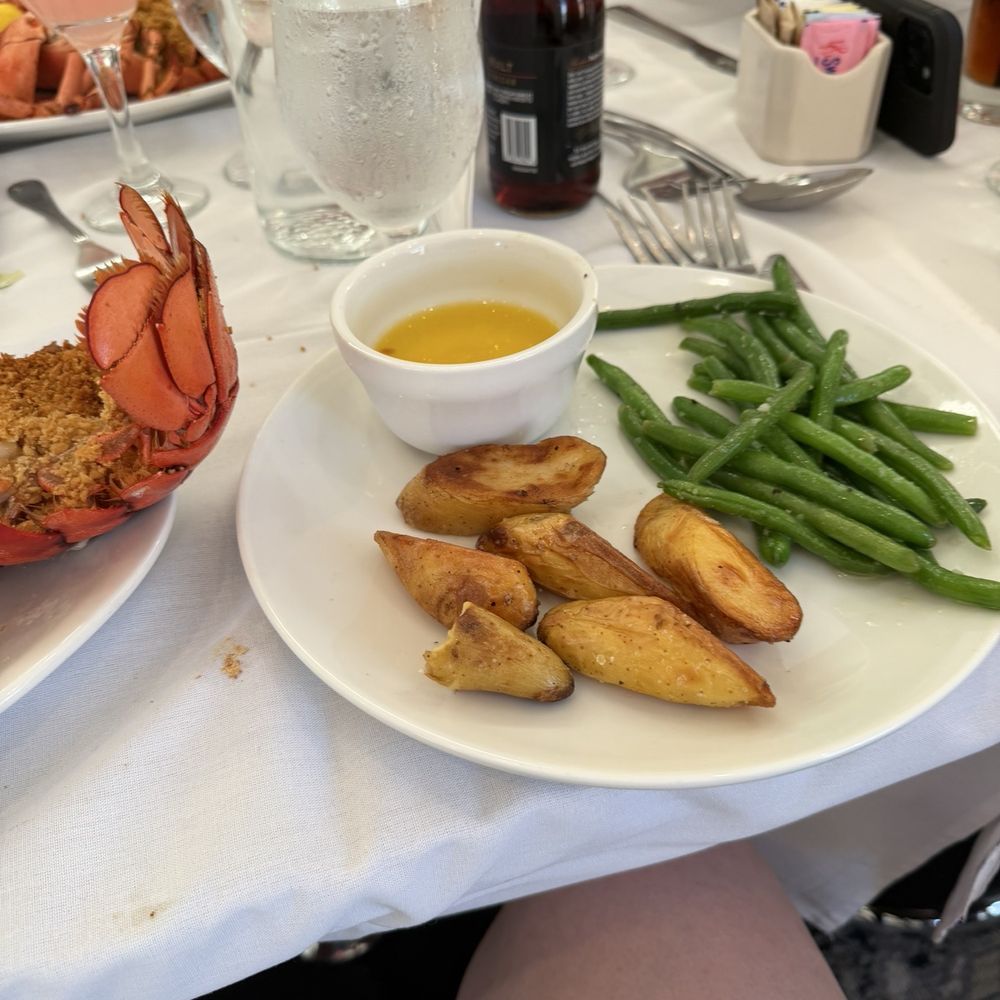 The Cove Restaurant & Marina - Our sides roasted potatoes and string beans delicious - Seafood Near Me - Fall River, Massachusetts The Cove Restaurant & Marina - Our sides roasted potatoes and string beans delicious - Seafood Near Me - Fall River, Massachusetts