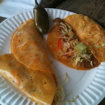 Mota's Tacos - two tacos on a paper plate - Tacos Near Me - Brownsville, Texas Mota's Tacos - two tacos on a paper plate - Tacos Near Me - Brownsville, Texas