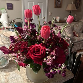 Bloomster's - 40th Anniversary- Ruby - Florists Near Me - San Jose, California Bloomster's - 40th Anniversary- Ruby - Florists Near Me - San Jose, California