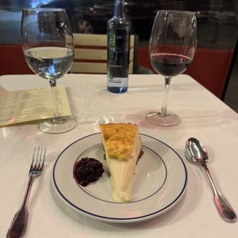 Botín - House cheesecake - Spanish Near Me - Madrid, M Botín - House cheesecake - Spanish Near Me - Madrid, M