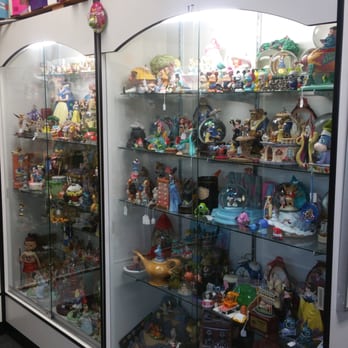 Kelly's Toy Stop - This place is the best. If you are looking for old collectables this is the place. This is a place to come too. - Toy Stores Near Me - Huntington Beach, California Kelly's Toy Stop - This place is the best. If you are looking for old collectables this is the place. This is a place to come too. - Toy Stores Near Me - Huntington Beach, California