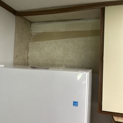 Berkshire Hathaway HomeServices Newlin-Miller, Realtors - This is how my kitchen was left. They removed the cabinet to installed a new fridge because the other one broke & left it like this.