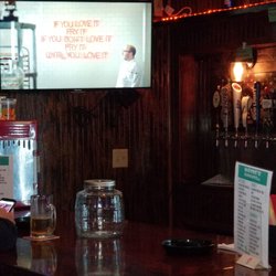 Wayne's Bar & Grill