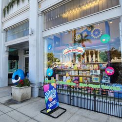 Fuzziwig's Candy Factory