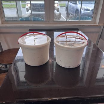Frisbie's Dairy Barn - Ice Cream & Frozen Yogurt Near Me - New Britain, Connecticut