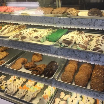 La Parisienne - Cookies! - Bakeries Near Me - Morro Bay, California