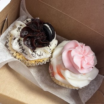 Pink Door Bakery - Strawberry Shortcake Cupcake & cookies and Cookies-N-Cream Cupcake - Desserts Near Me - Riverview, Florida