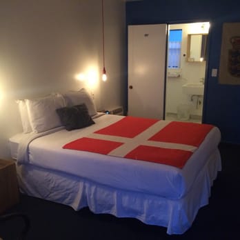 Hamlet Inn - Bedroom with Danish pattern sheet. Bedroom looks coZy - Hotels Near Me - Solvang, California Hamlet Inn - Bedroom with Danish pattern sheet. Bedroom looks coZy - Hotels Near Me - Solvang, California