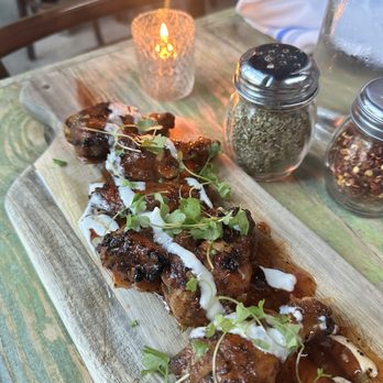 Lucali - Chicken wings - Italian Near Me - Miami Beach, Florida