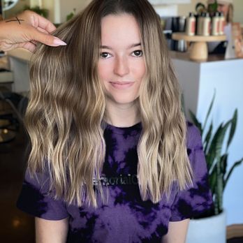 Lotus Salon - Rachel blond balayage _ long layered cuts - Hair Salons Near Me - Costa Mesa, California