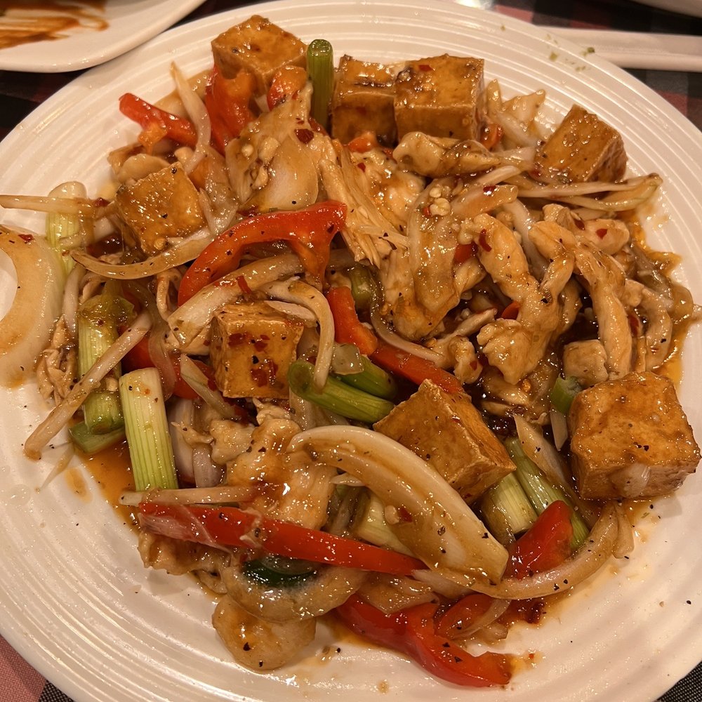 Pho Quyen - SPICY Lemongrass w/ Chilis, Bell Peppers & Onions (Chicken & tofu) - Vietnamese Near Me - Tampa, Florida Pho Quyen - SPICY Lemongrass w/ Chilis, Bell Peppers & Onions (Chicken & tofu) - Vietnamese Near Me - Tampa, Florida