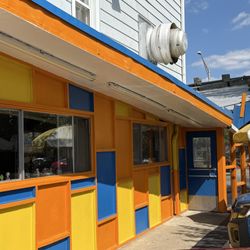 Parky's Hot Dogs - Entrance