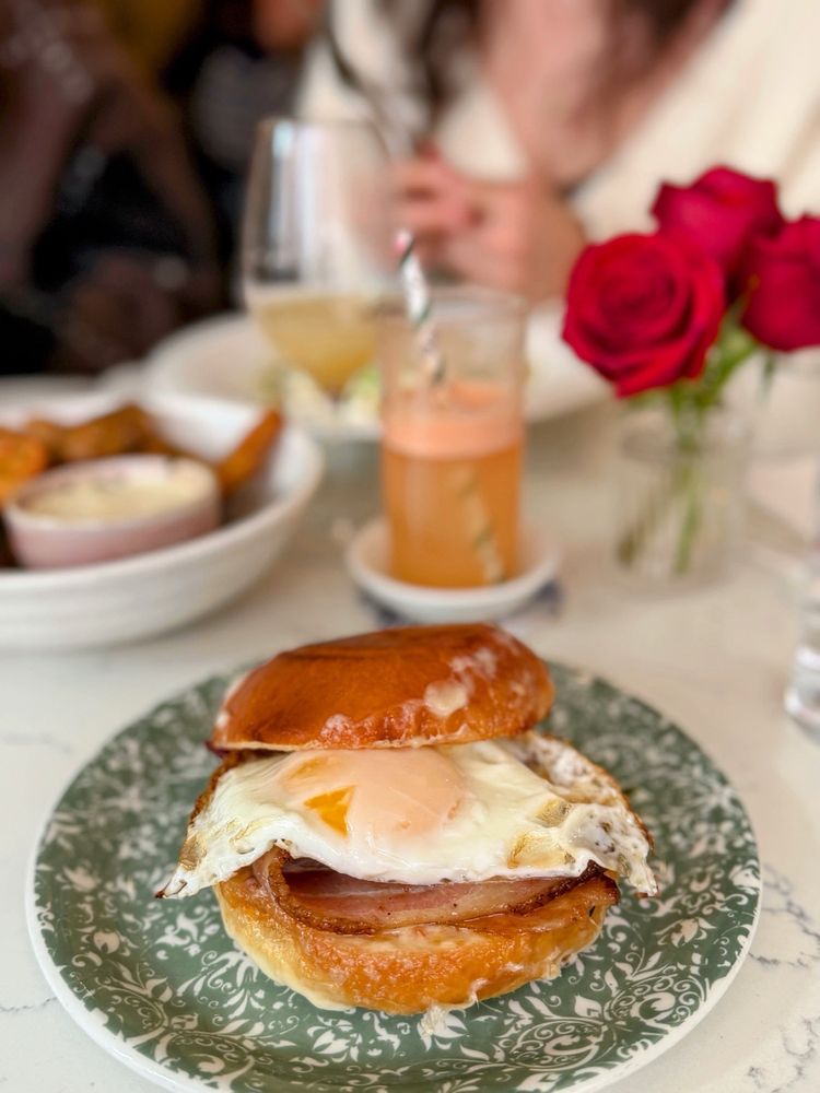 Social spots from Dante