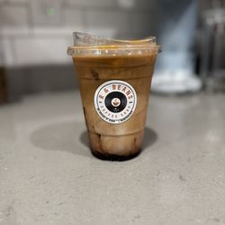 R & Beans Coffee - Iced Latte