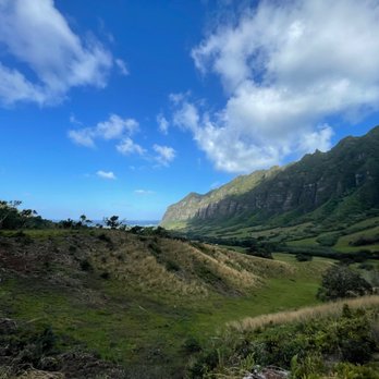 Kualoa Ranch - Tours Near Me - Kaneohe, Hawaii