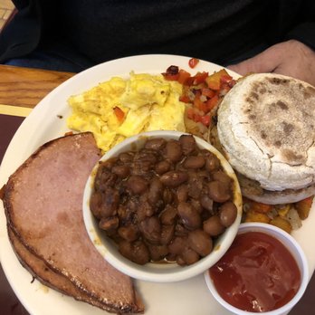 Vittles Restaurant - Maine breakfast - New American Near Me - Pittsfield, Maine