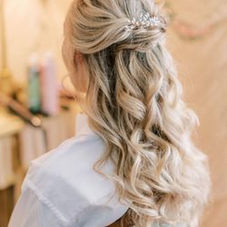 Adorn Salon