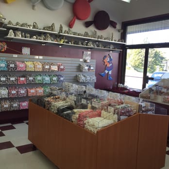 Charlie's Chocolate Factory - Chocolatiers & Shops Near Me - Burnaby, British Columbia Charlie's Chocolate Factory - Chocolatiers & Shops Near Me - Burnaby, British Columbia