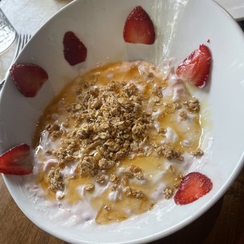 Willard Hicks - Strawberry yogurt parfait - New American Near Me - Campbell, California Willard Hicks - Strawberry yogurt parfait - New American Near Me - Campbell, California