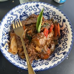 Beef drunken noodle Beef drunken noodle