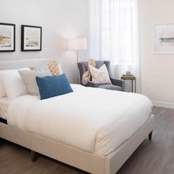 Atria Maplewood Place