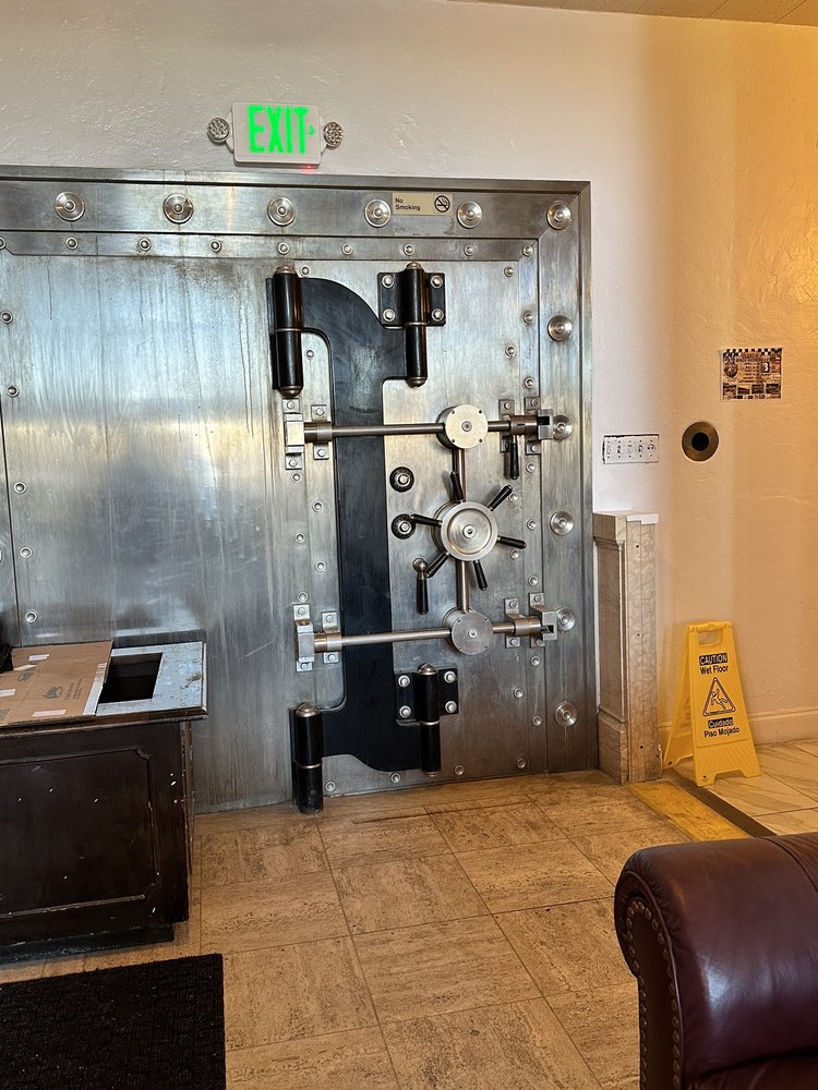 7018 Brewery Logo