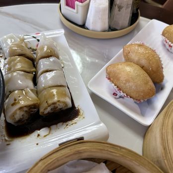 818 Shanghai - Rice Roll with Fried Dough and Deep Fried Sticky Rice Dumpling with Pork - Chinese Near Me - Boca Raton, Florida 818 Shanghai - Rice Roll with Fried Dough and Deep Fried Sticky Rice Dumpling with Pork - Chinese Near Me - Boca Raton, Florida