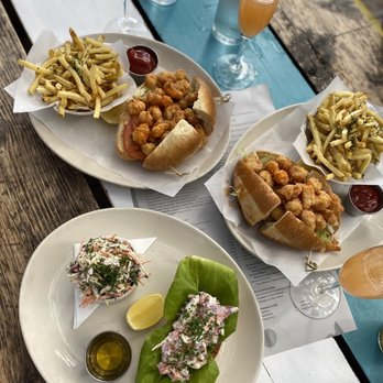 Perla's - Seafood Near Me - Austin, Texas