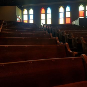 Ryman Auditorium - Music Venues Near Me - Nashville, Tennessee